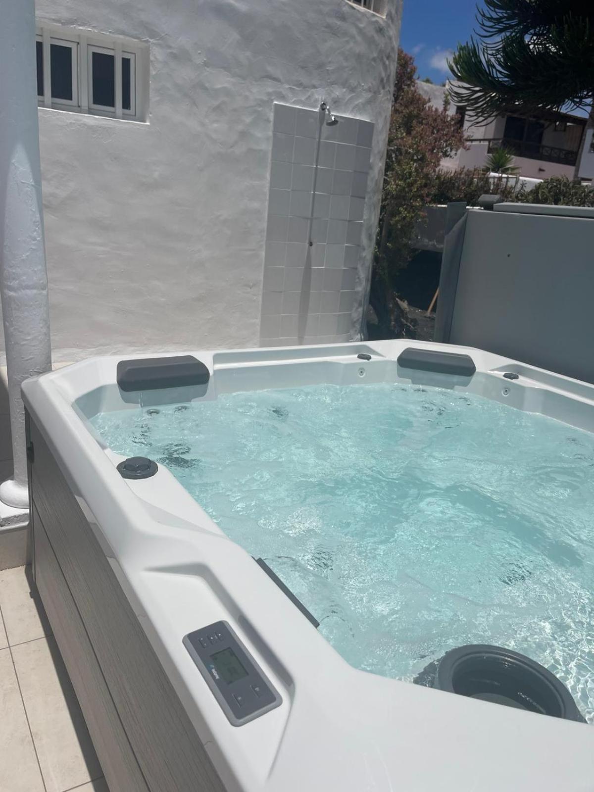 Carmina Villa Puerto del Carmen (Lanzarote)